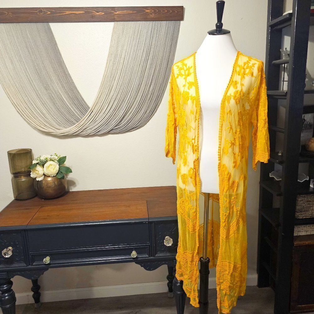 Altar'd State Marigold Lace Kimono Sz M/L